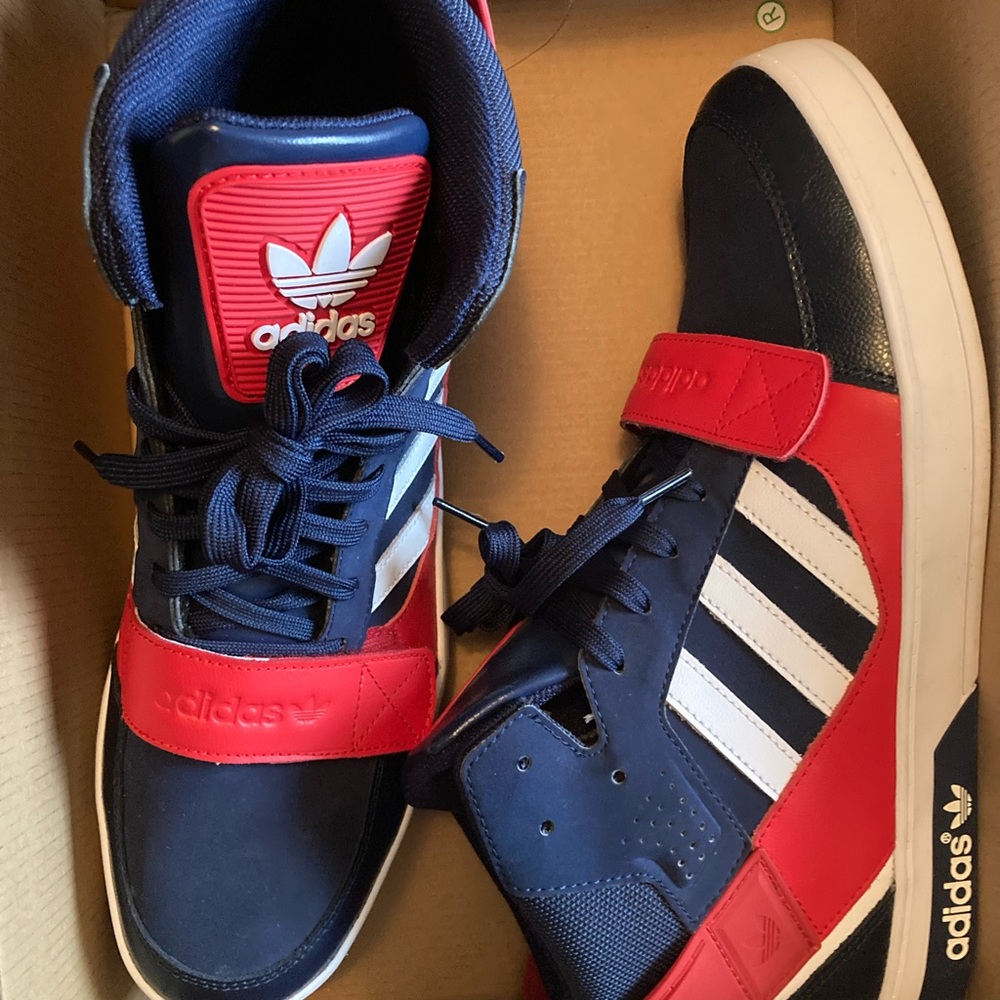 Mens Adidas shoes, NWT